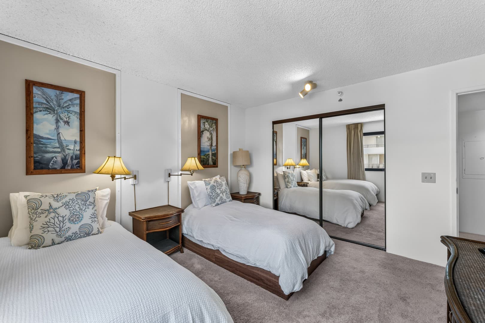 Beach Tower Suite 1904 photo 25