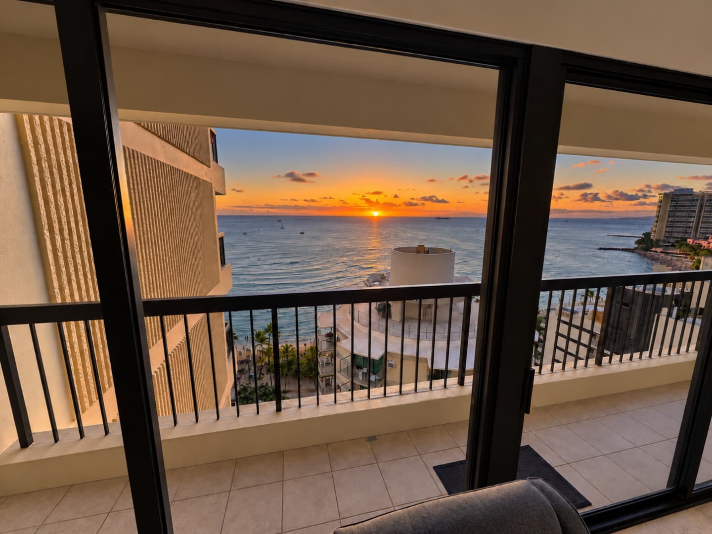 Beach Tower Suite 1904 photo 13